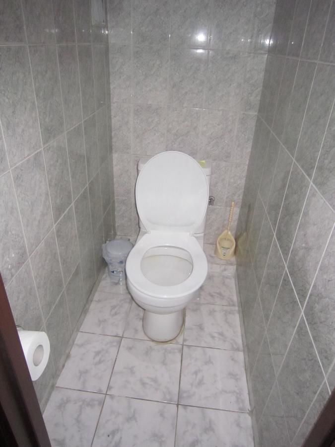 Хостелы Shamrock Republic Square Hostel and Tours Ереван-30