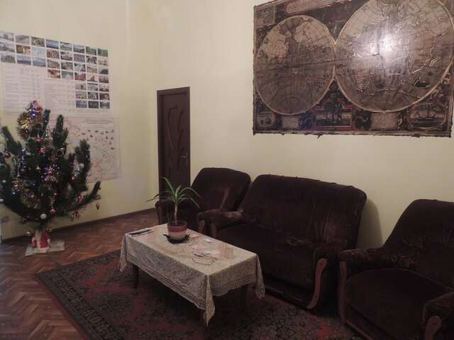 Хостелы Shamrock Republic Square Hostel and Tours Ереван-18