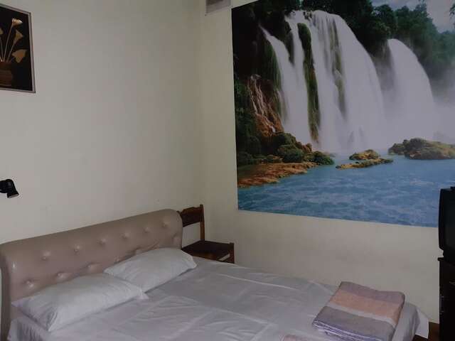 Хостелы Shamrock Republic Square Hostel and Tours Ереван-41